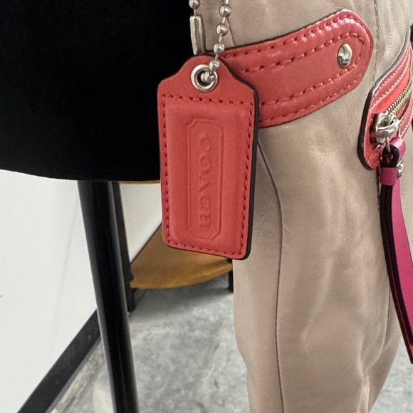 Coach Beige and Red Crossbody Bag - Picture 3 of 12